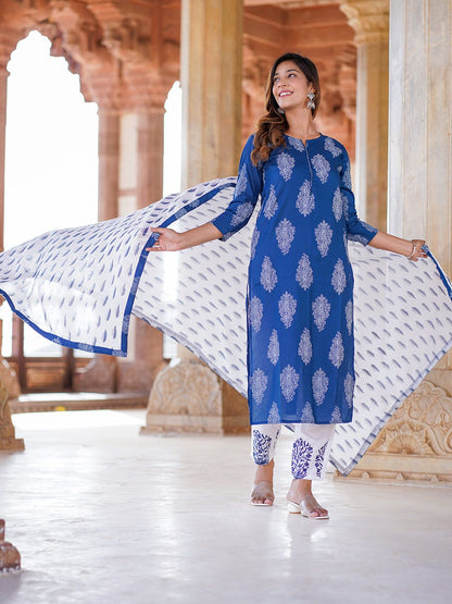 Dhiyona KL Paisley Printed Round Neck Straight Kurta With Trousers And Dupatta