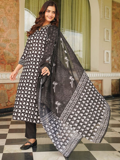 Dhiyona KL Printed Regular Kurta With Trousers & Dupatta