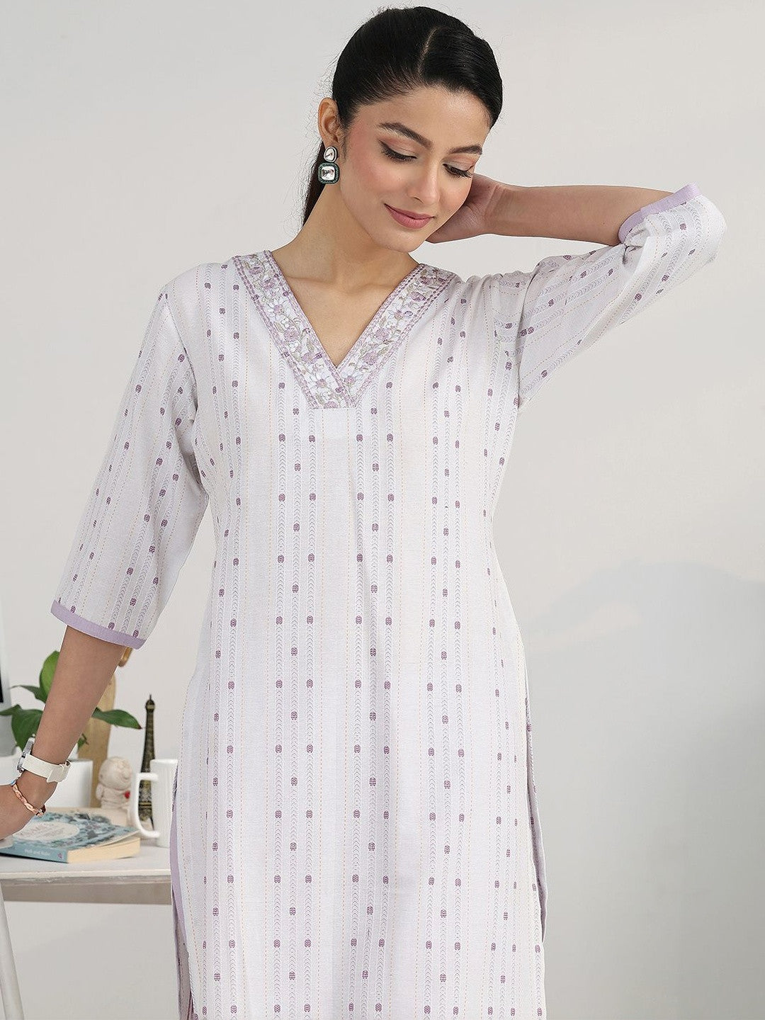 Women Ethnic Motifs Printed Regular Kurta with Trousers & With Dupatta