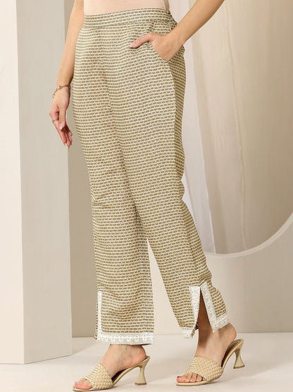 Women Floral Printed Regular Thread Work Kurta with Trousers