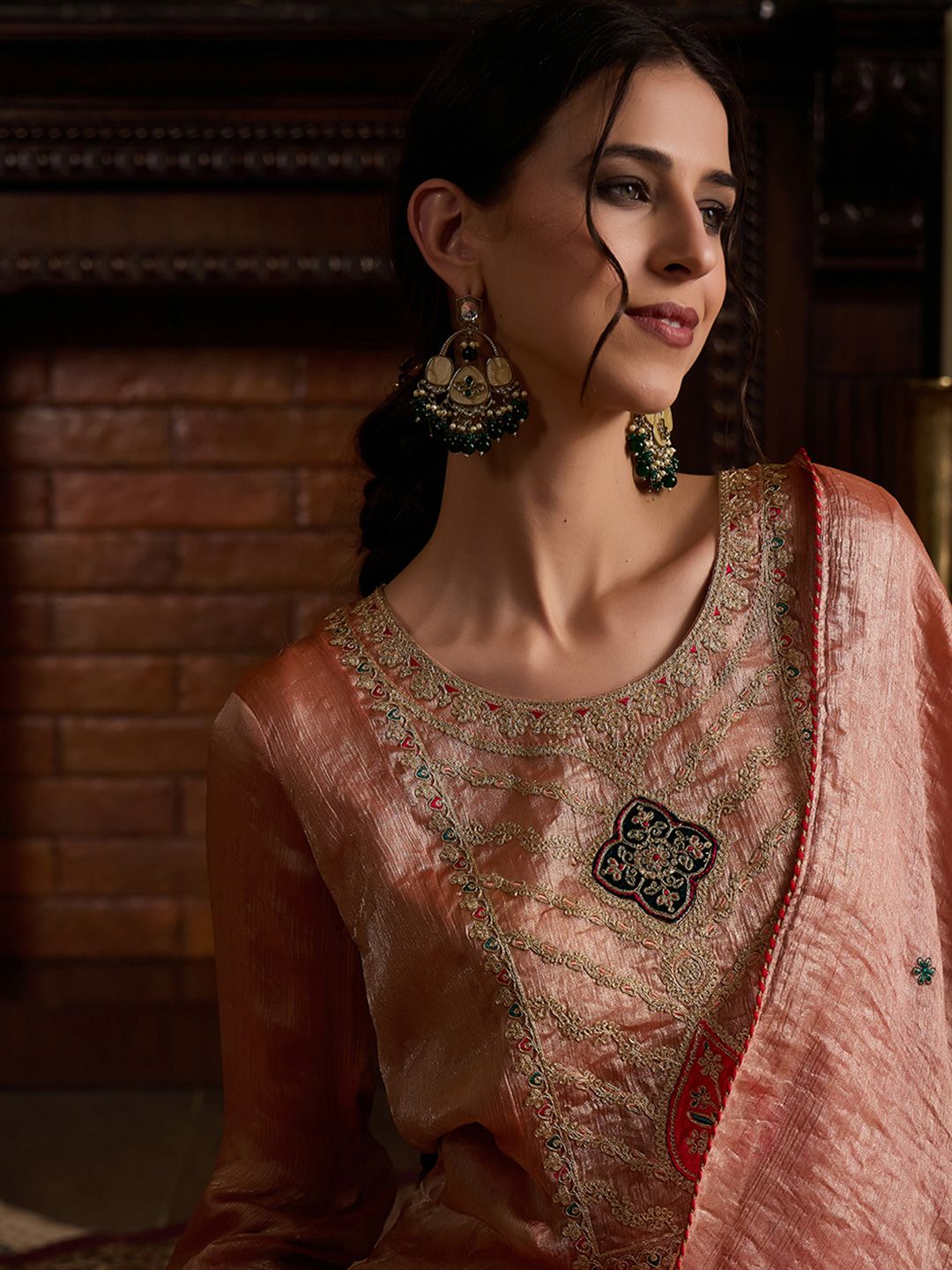 Dhiyona CH Applique Embroidered Kurta Set