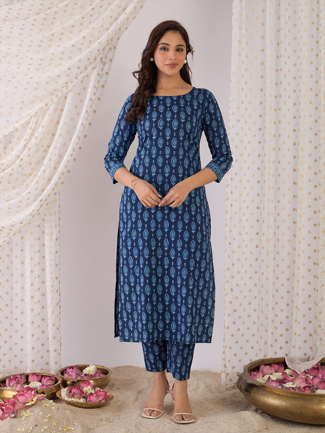 Dhiyona IE Women Ethnic Motifs Printed Pure Cotton Kurta with Trousers