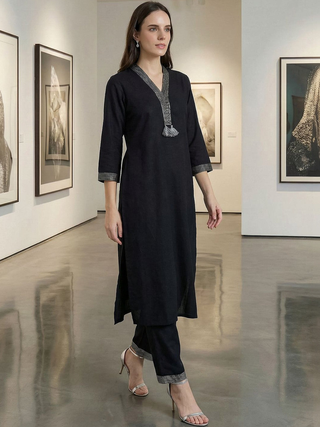 Women Regular Thread Work Kurta with Trousers