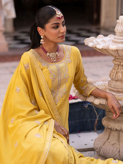 Dhiyona CH Women Ethnic Motifs Embroidered Anarkali Kurta with Trousers & Dupatta
