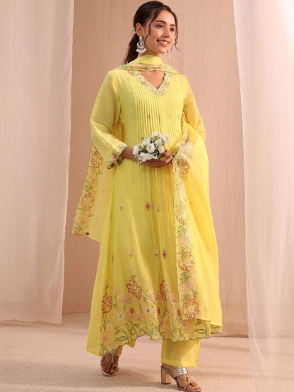 Women Floral Embroidered Empire Thread Work Chanderi Cotton Kurta with Trousers & With Dupatta