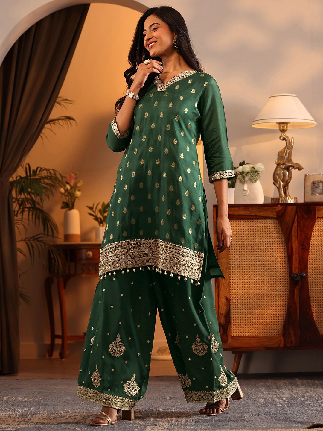 Dhiyona LL Women Ethnic Motifs Printed Kurta with Sharara & Dupatta