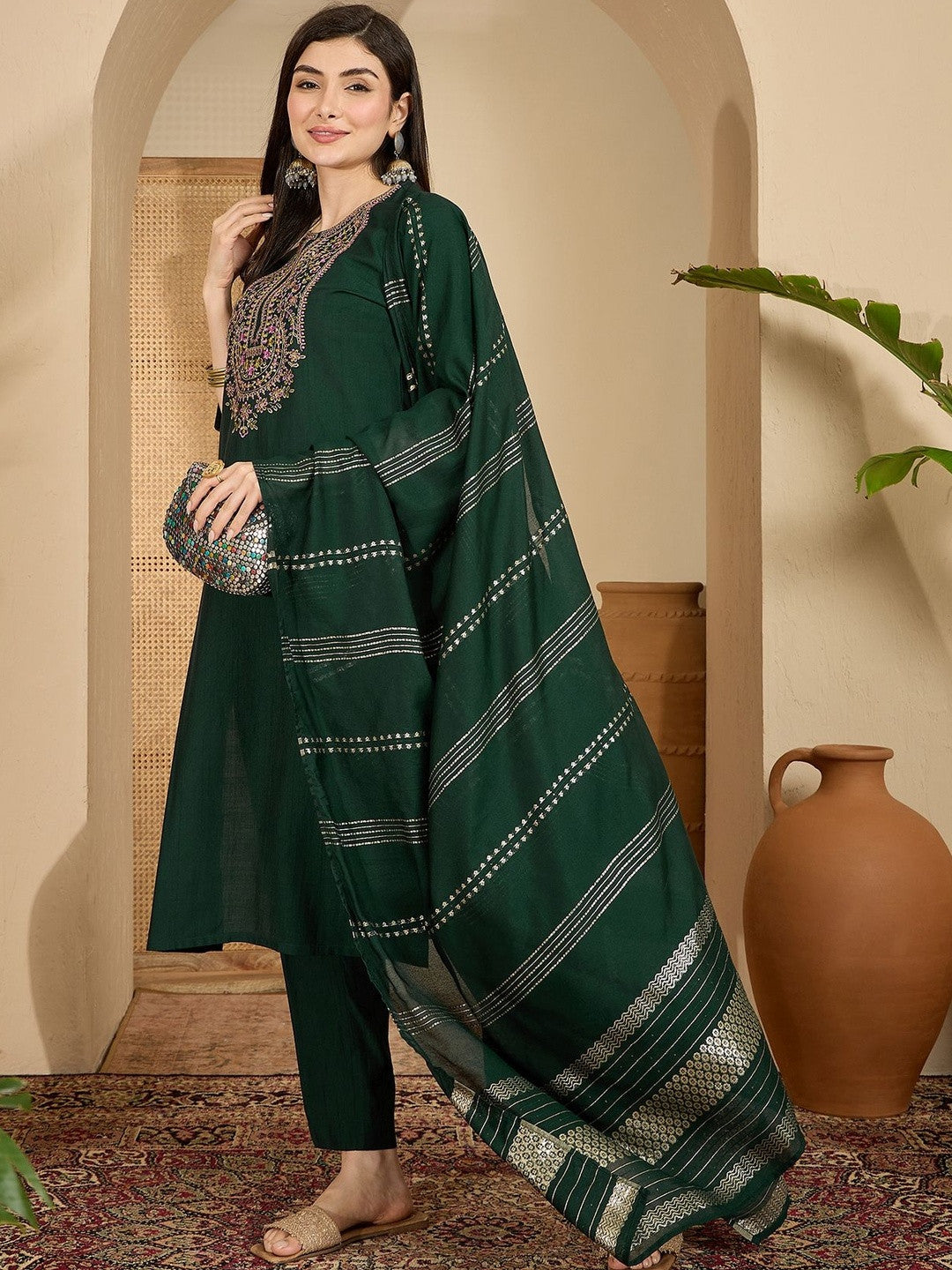Ethnic Motifs Embroidered Thread Work Straight Kurta with Trouser & Dupatta