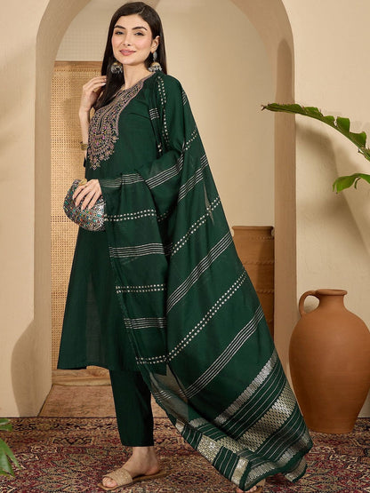 Ethnic Motifs Embroidered Thread Work Straight Kurta with Trouser & Dupatta