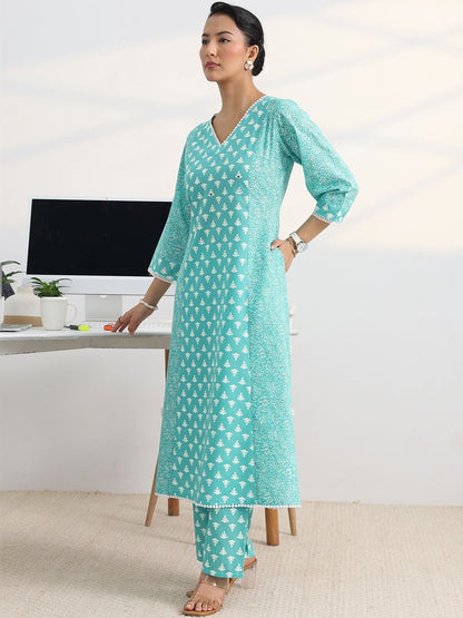 Women Ethnic Motifs Printed Regular Kurta with Trousers & With Dupatta
