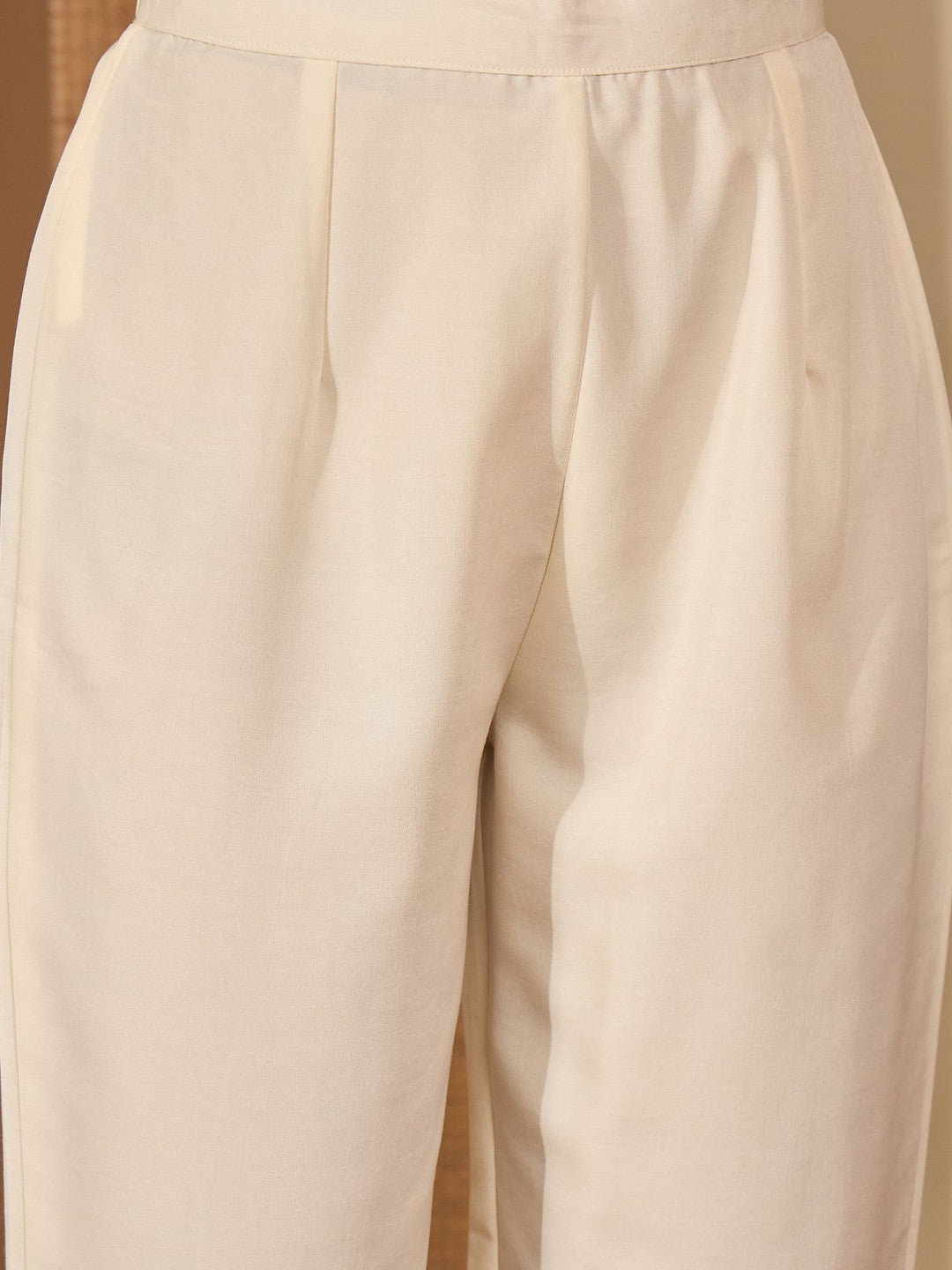 Women Floral Printed Regular Kurta With Trousers & With Dupatta