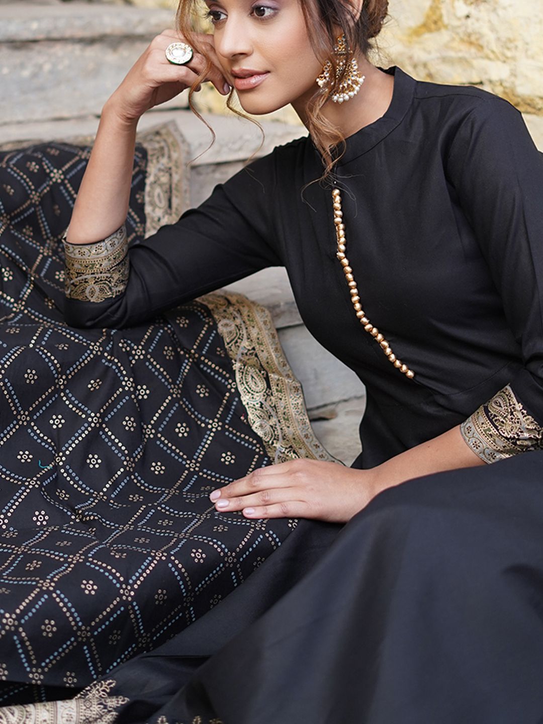 Dhiyona KL Ethnic Motifs Printed Mandrine Collar Anarkali Kurta With Trouser & Dupatta