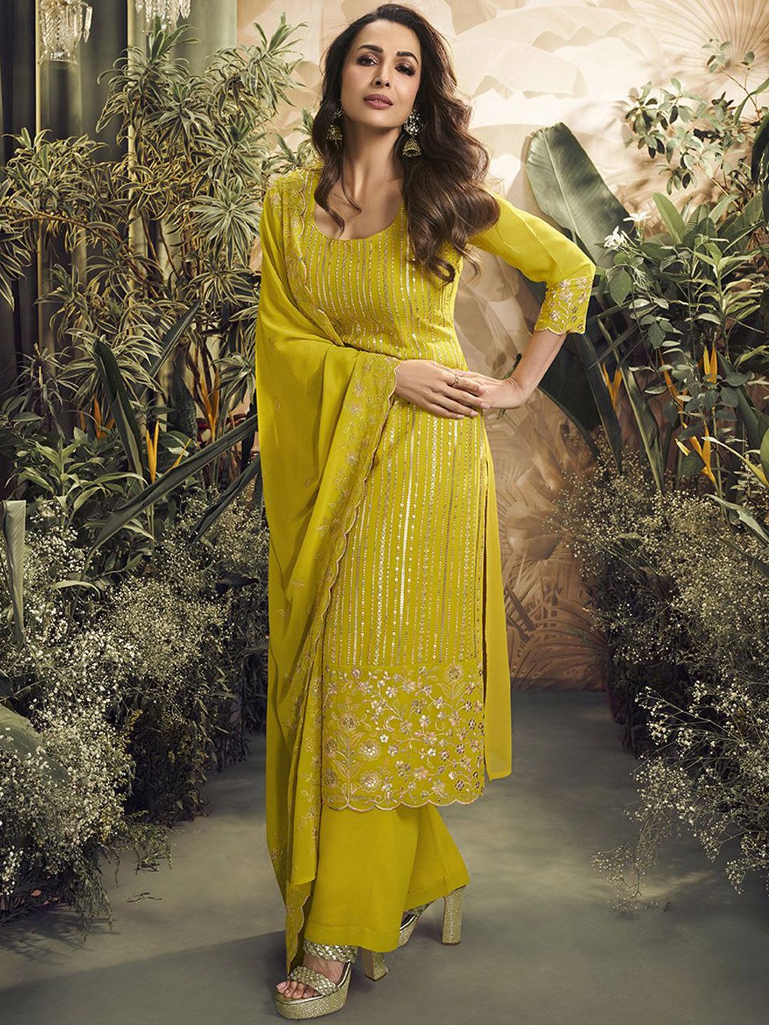 Dhiyona IN Women Floral Thread and Sequinned Embroidered Kurta with Palazzos & Dupatta