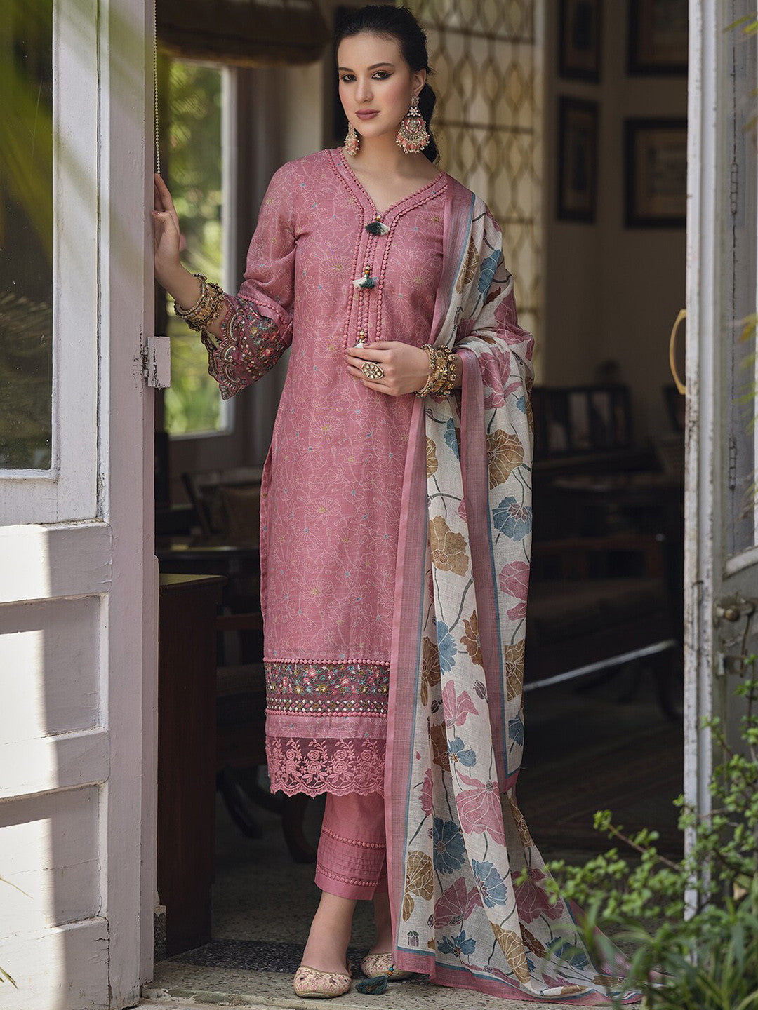 Floral Printed Thread Work Linen Kurta Set
