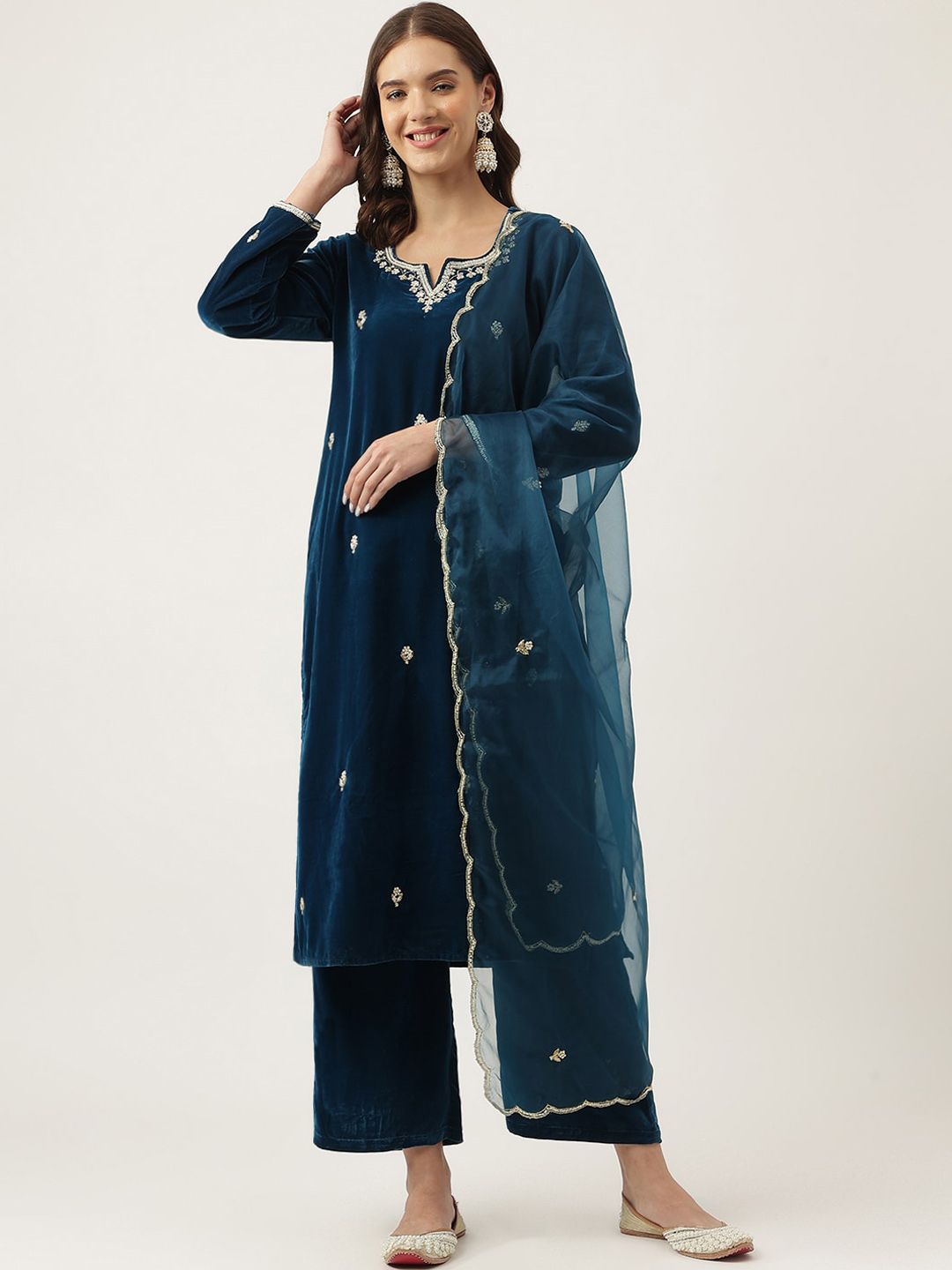 Dhiyona KL Floral Embroidered Beads and Stones Velvet Kurta With Palazzos & Dupatta