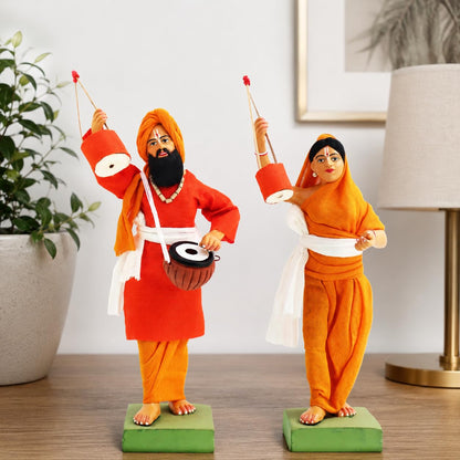 Niharika Collections Krishnanagar Handmade Clay Human Figure Gift & Decor (Folk Singer Couple)