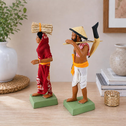 Niharika Collections Krishnanagar Handmade Clay Human Figure Gift & Decor (Indian Farmer Couple)