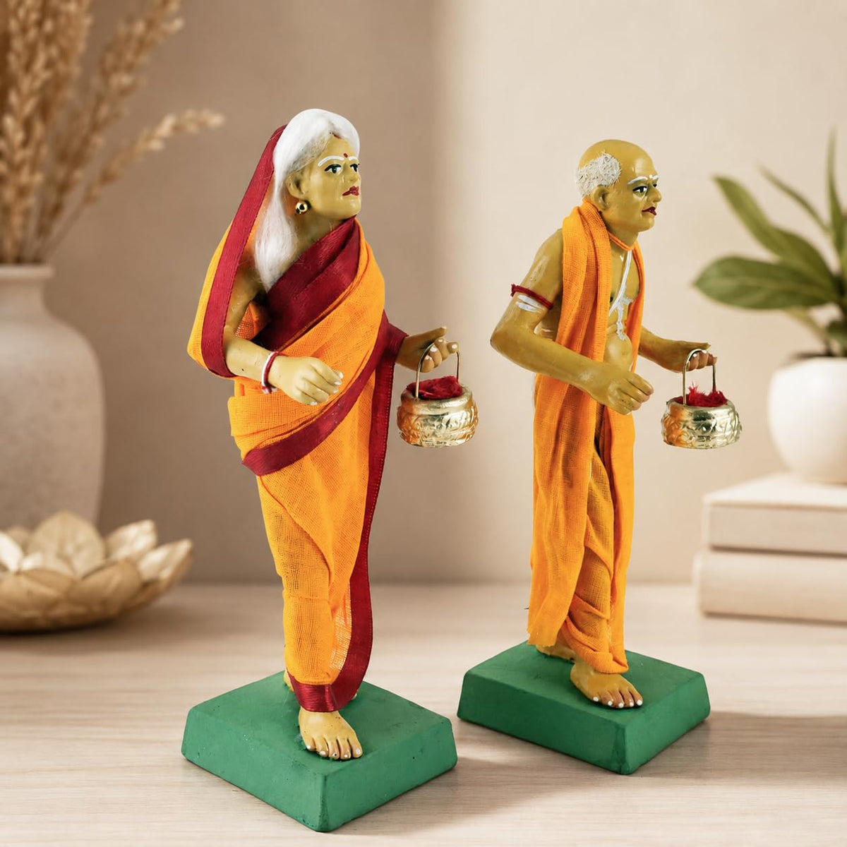 Niharika Collections Krishnanagar Handmade Clay Human Figure Gift & Décor (Indian Postman Daakiya), 6 cm , 4.5 cm, Multicolor