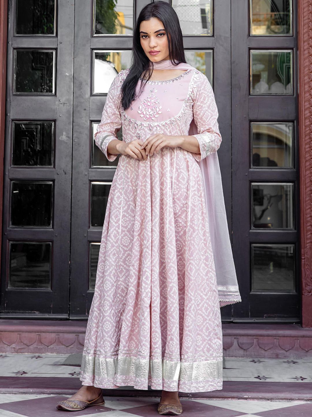 Dhiyona KL Bandhani Printed Gotta Patti Pure Cotton Kurta With Trousers & Dupatta