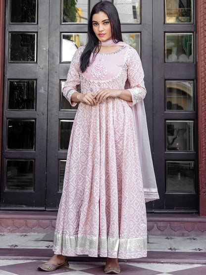 Dhiyona KL Bandhani Printed Gotta Patti Pure Cotton Kurta With Trousers & Dupatta