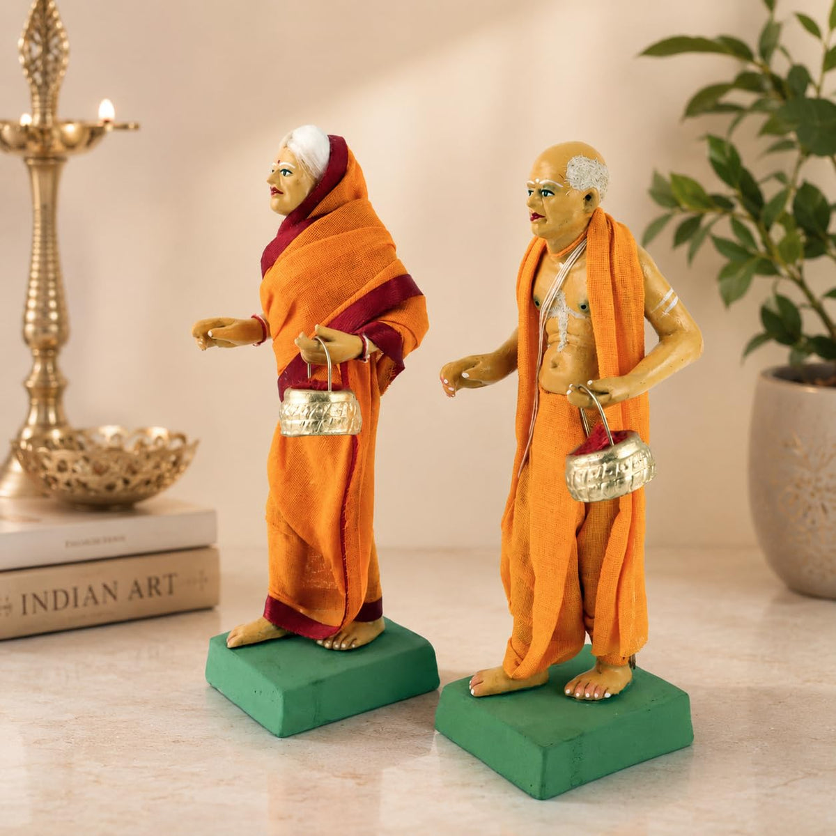 Niharika Collections Krishnanagar Handmade Clay Human Figure Gift & Décor (Indian Postman Daakiya), 6 cm , 4.5 cm, Multicolor