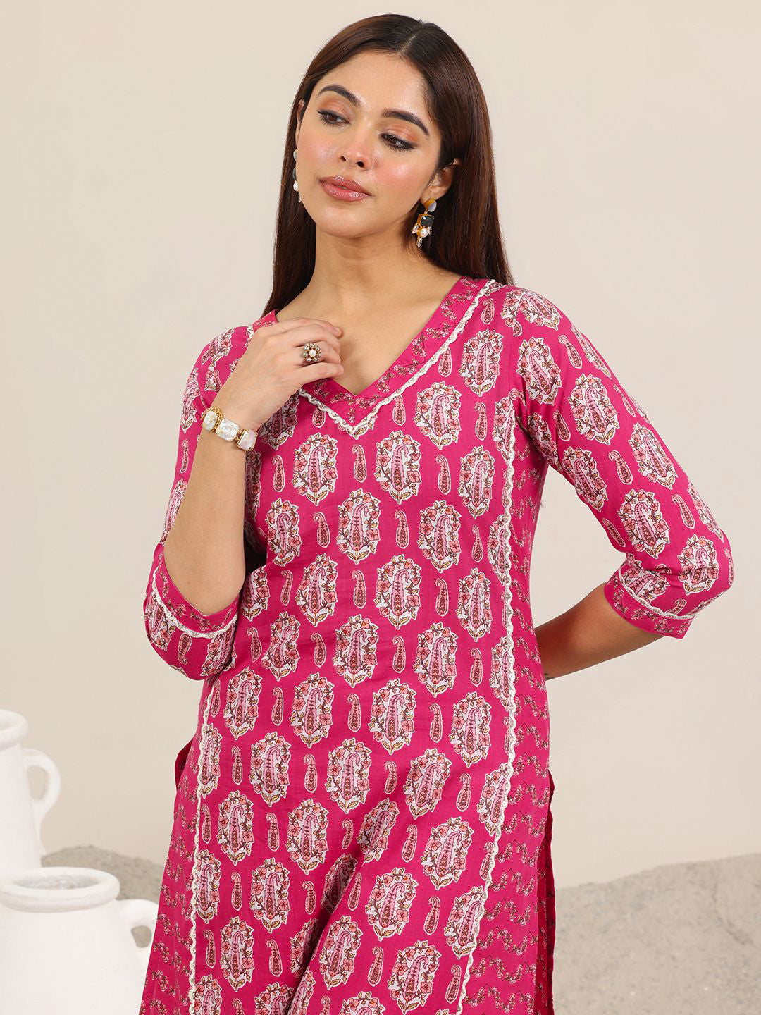 Paisley Printed V-Neck Straight Kurta With Trouser