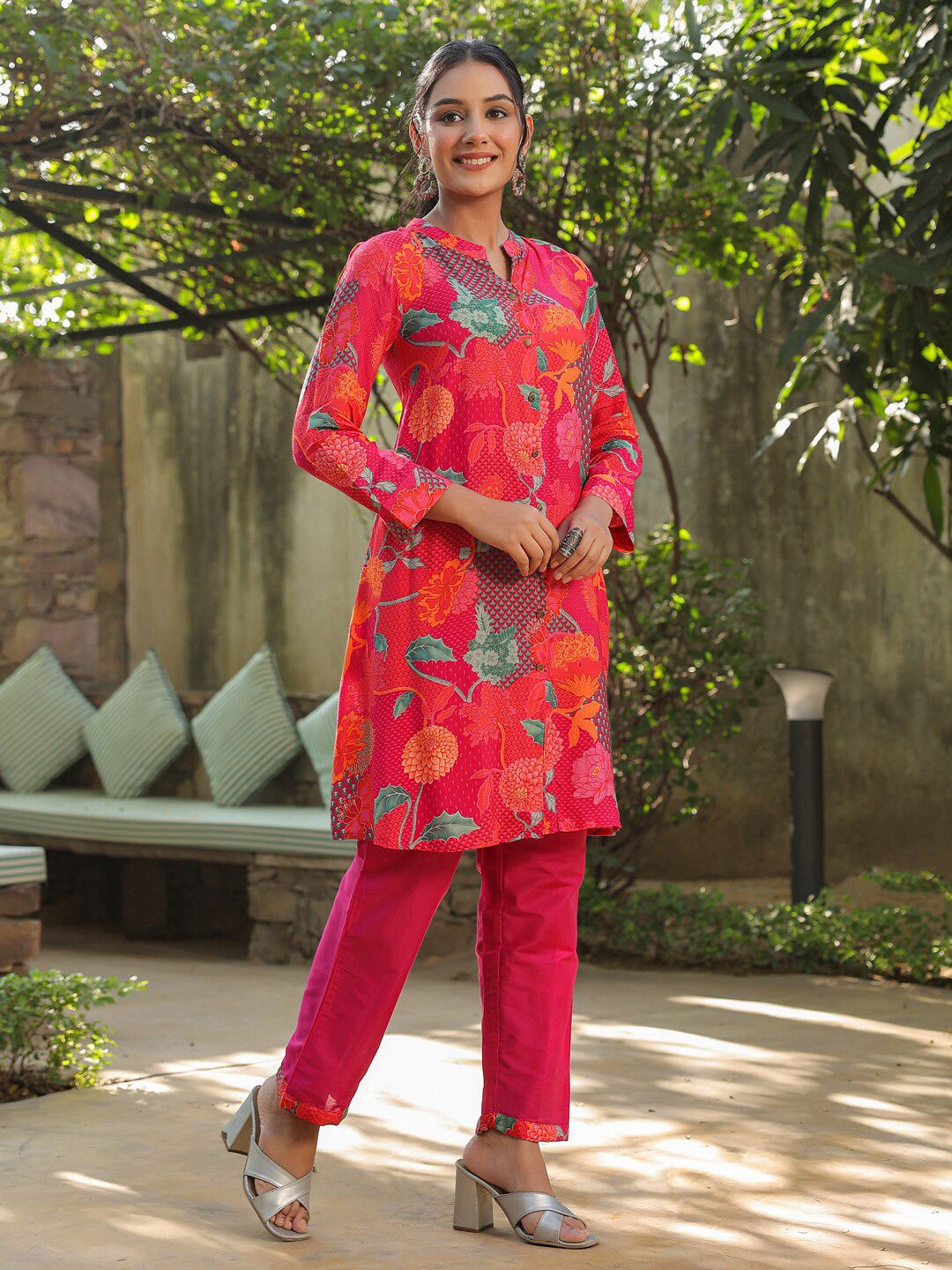 Dhiyona RR Women's Floral Printed Mandarin Collar A-Line Kurta With Trouser