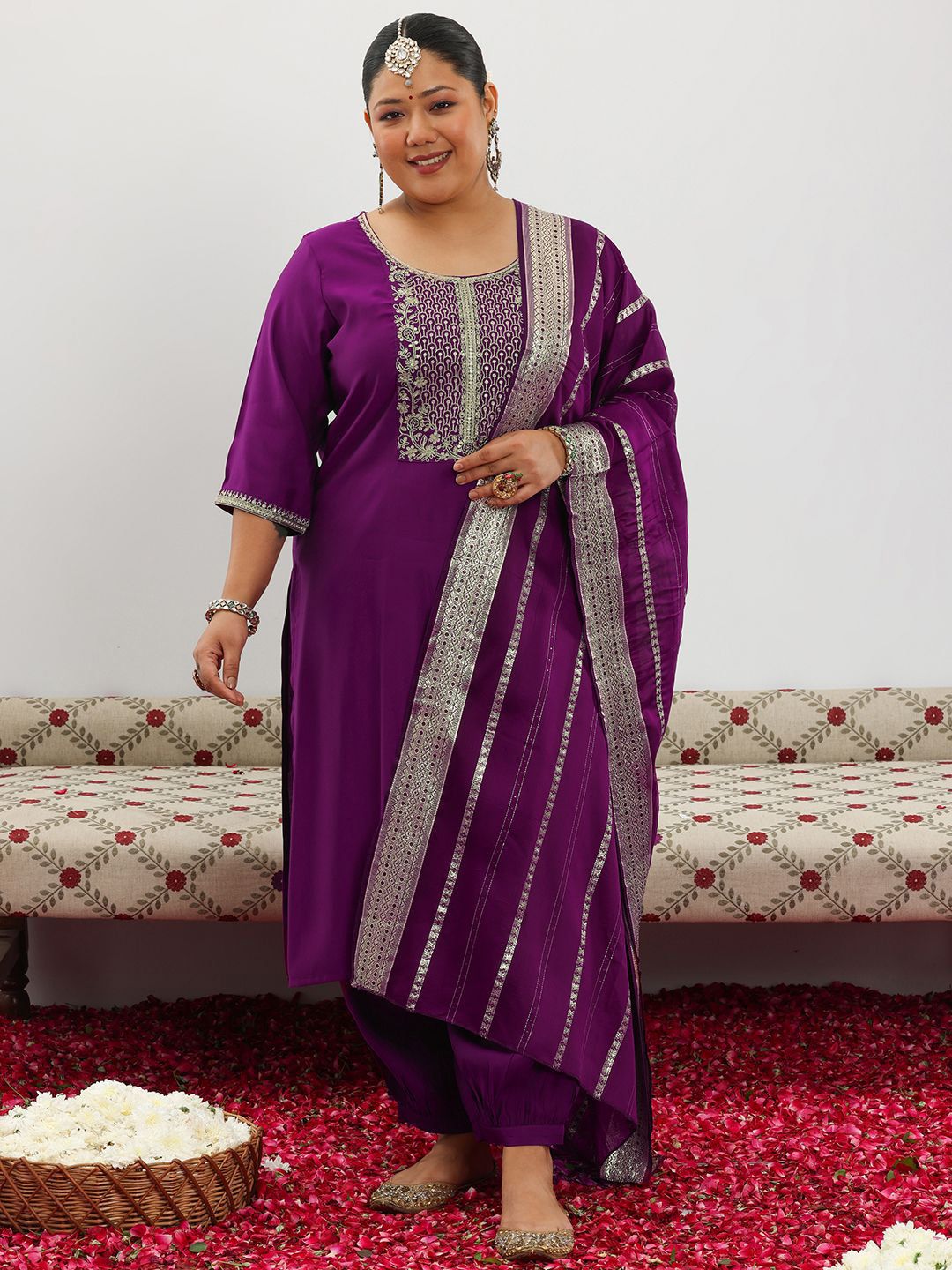 Dhiyona Women's Plus Size Floral Yoke Design Round Neck Kurta & Salwar With Dupatta