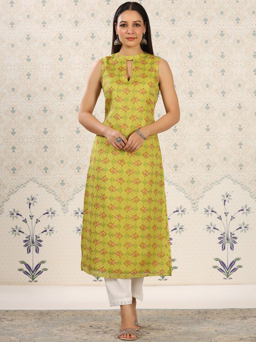 Dhiyona OD  Green Floral Printed Keyhole Neck Straight Kurta