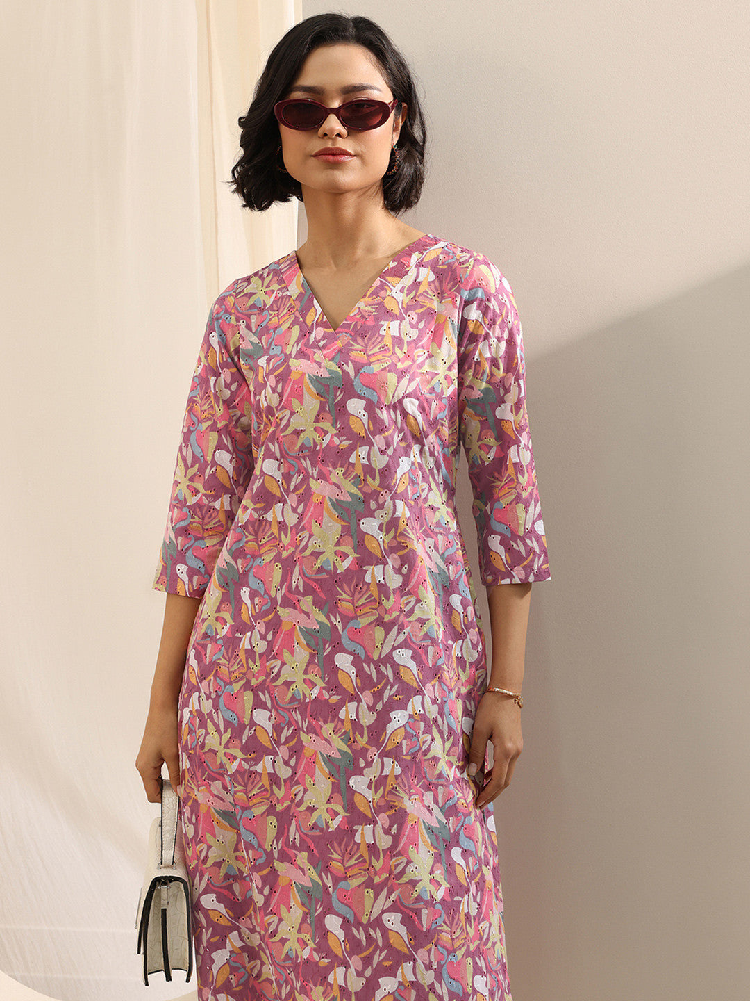 Women Floral Printed Regular Thread Work Kurta with Trousers