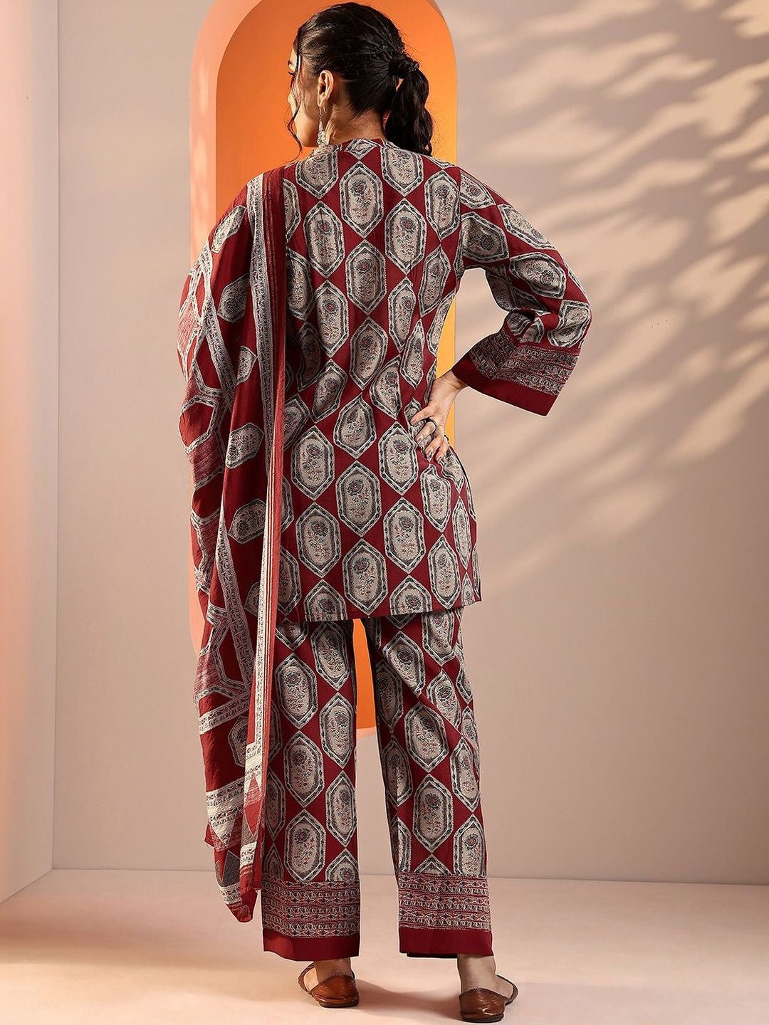 Women Printed Regular Kurta with Trousers & With Dupatta