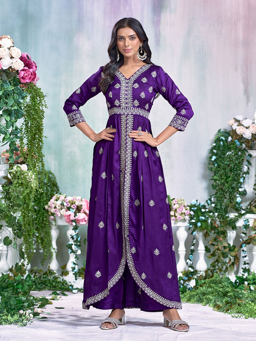 Dhiyona CH Women Floral Embroidered A-Line Kurta with Trousers
