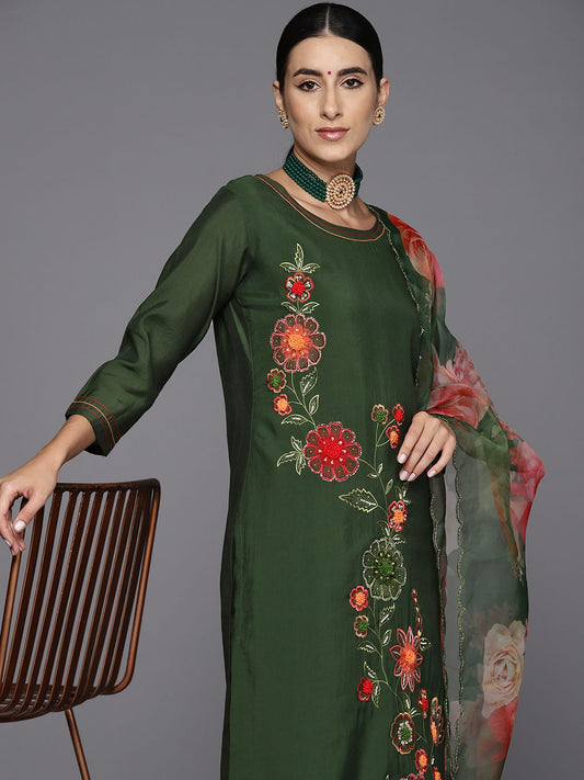 Women Floral Embroidered Regular Sequinned Kurta with Trousers & With Dupatta