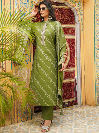 Dhiyona KL Women Floral Printed Regular Kurta with Trousers & Dupatta