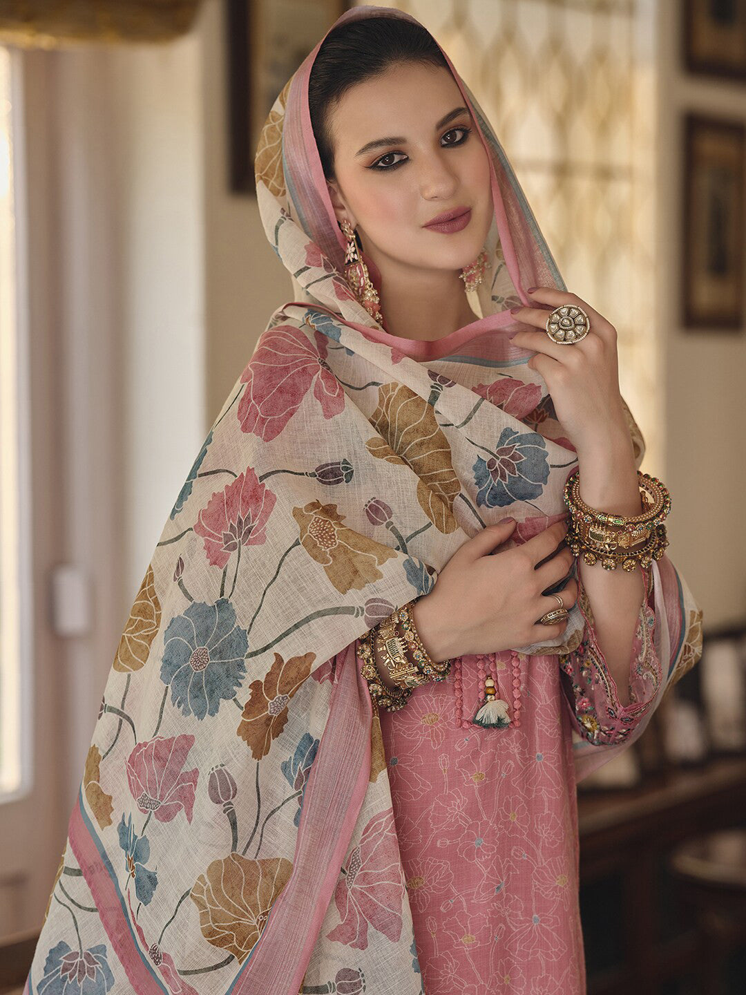Floral Printed Thread Work Linen Kurta Set