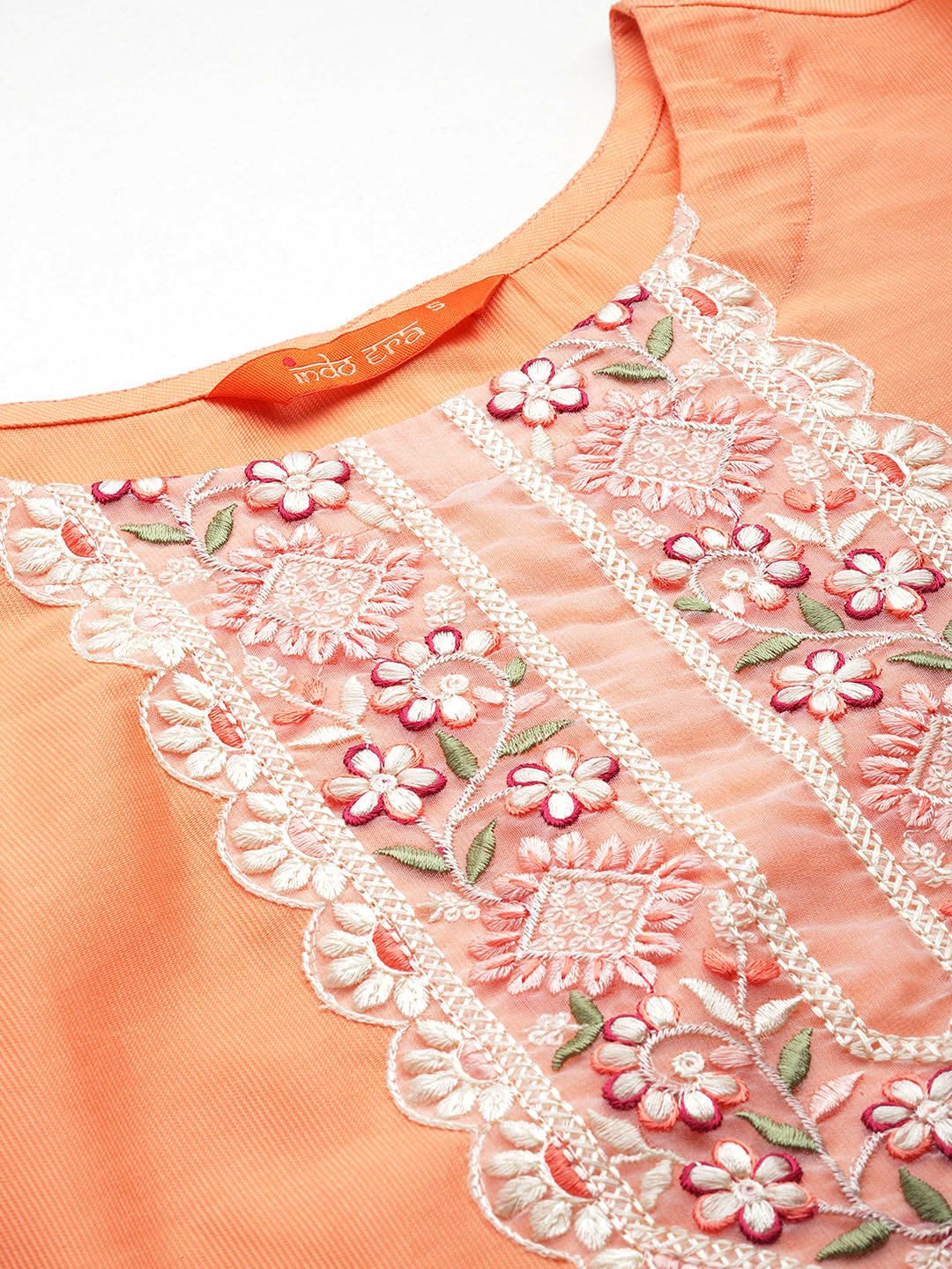 Dhiyona IE Women Floral Yoke Design Regular Thread Work Liva Kurta with Trousers & Dupatta