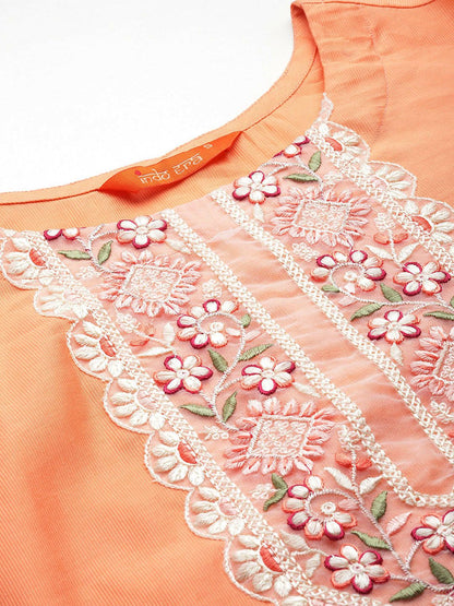 Dhiyona IE Women Floral Yoke Design Regular Thread Work Liva Kurta with Trousers & Dupatta