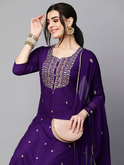 Dhiyona KL Floral Embroidered Regular Thread Work Kurta with Trouser & Dupatta