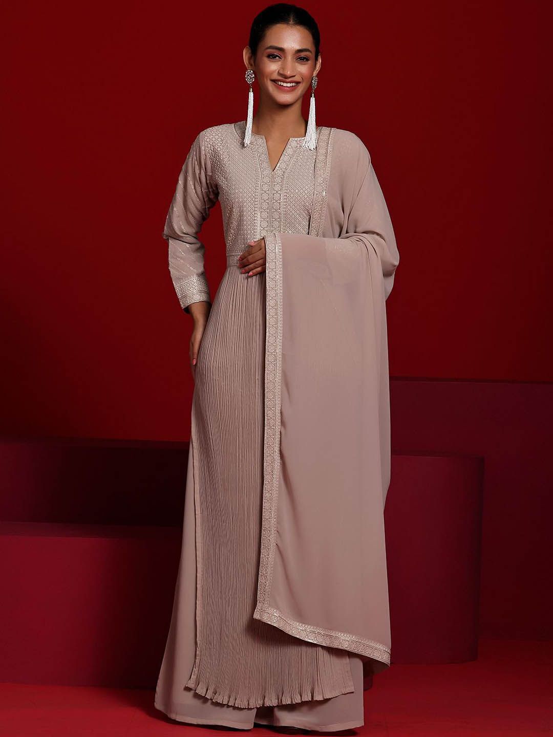 Dhiyona LL Ethnic Motifs Embroidered Regular Sequinned Georgette Kurta & Palazzo & Dupatta