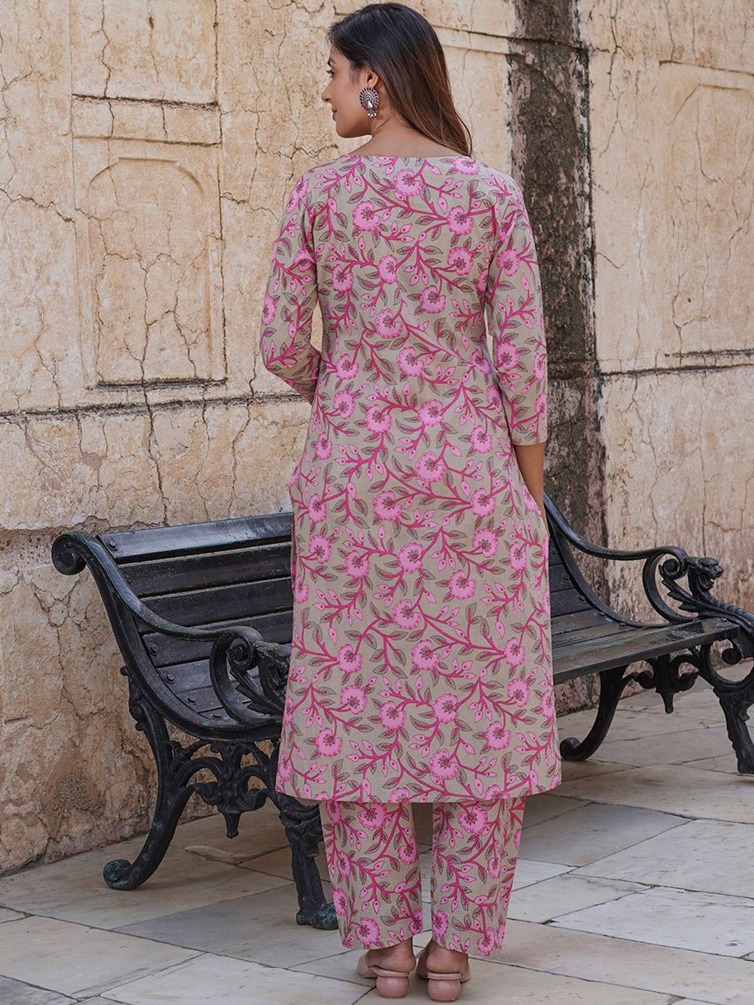 Dhiyona KL Floral Printed Pure Cotton Kurta With Trousers & Dupatta