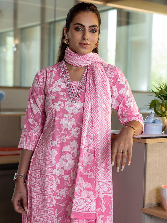 Women Floral Printed Panelled Kurta with Salwar & With Dupatta