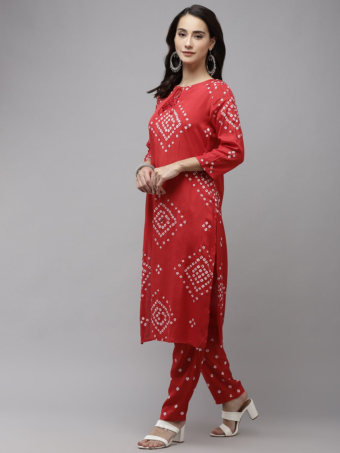 Dhiyona IS Women's Women Red Bandhani Printed Regular Kurta with Trousers & With Dupatta