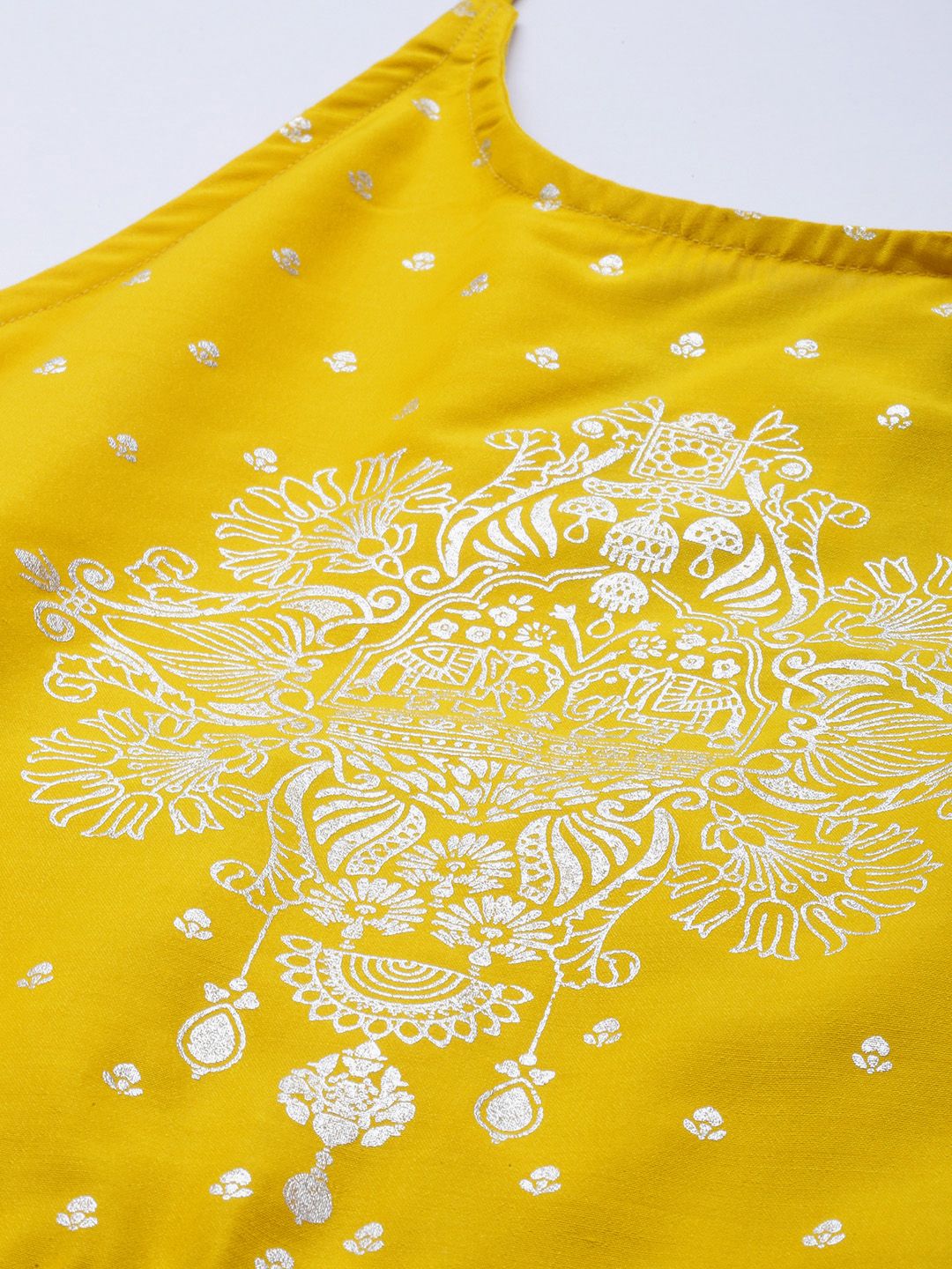 Dhiyona AN Women Ethnic Motifs Printed Regular Kurti With Sharara & Dupatta