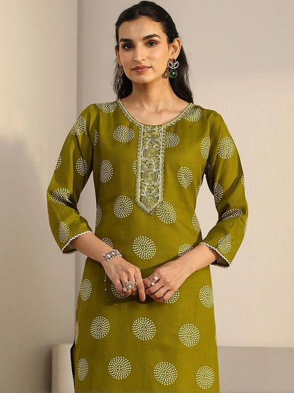 Women Ethnic Motifs Printed Regular Thread Work Kurta with Trousers & With Dupatta