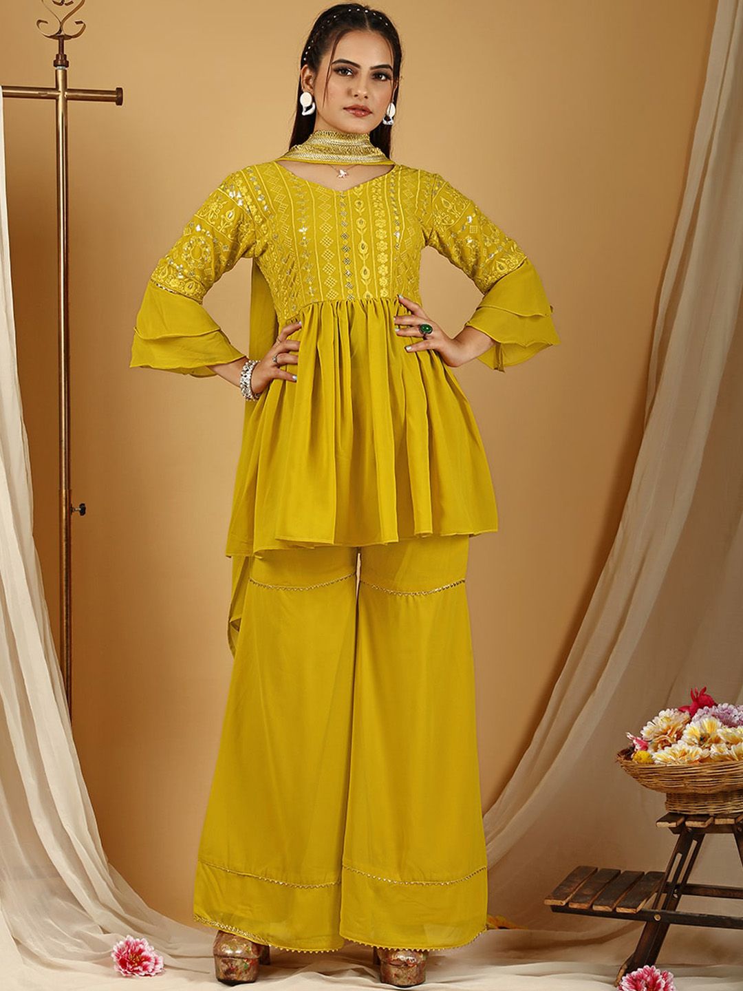 Dhiyona KL Embroidered Regular Sequinned Kurti with Sharara & Dupatta