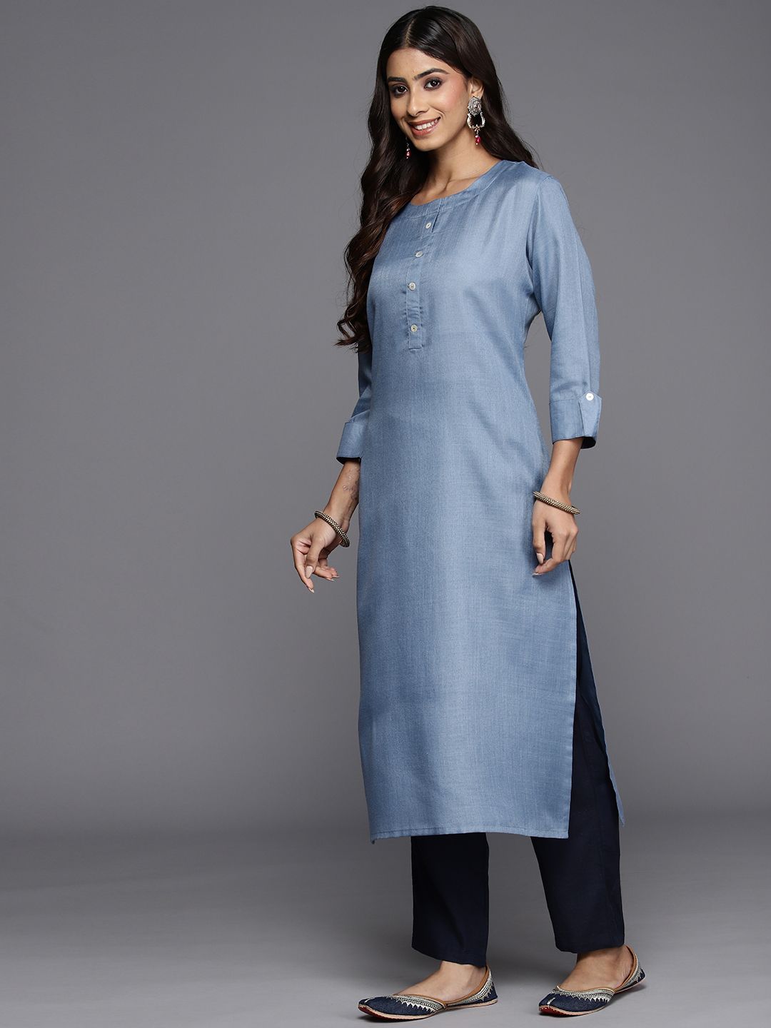 Dhiyona IE Pack Of 2 Solid Straight Liva Kurta