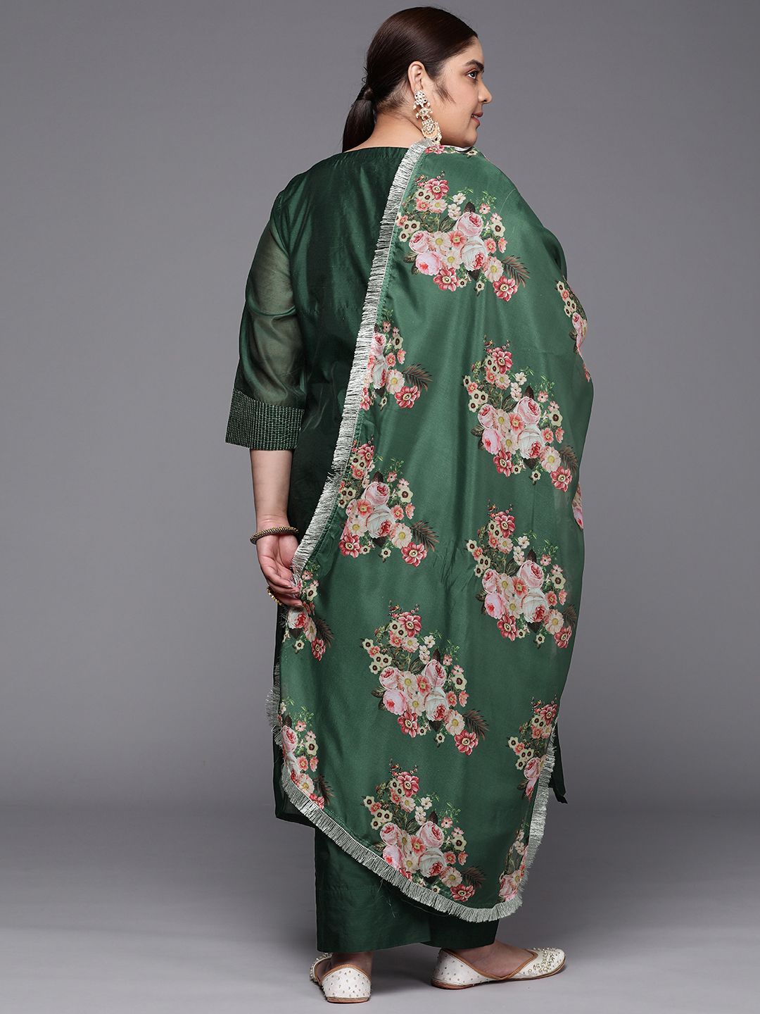 Green Plus Size Floral Embroidered Chanderi Silk Kurta With Trousers & Dupatta