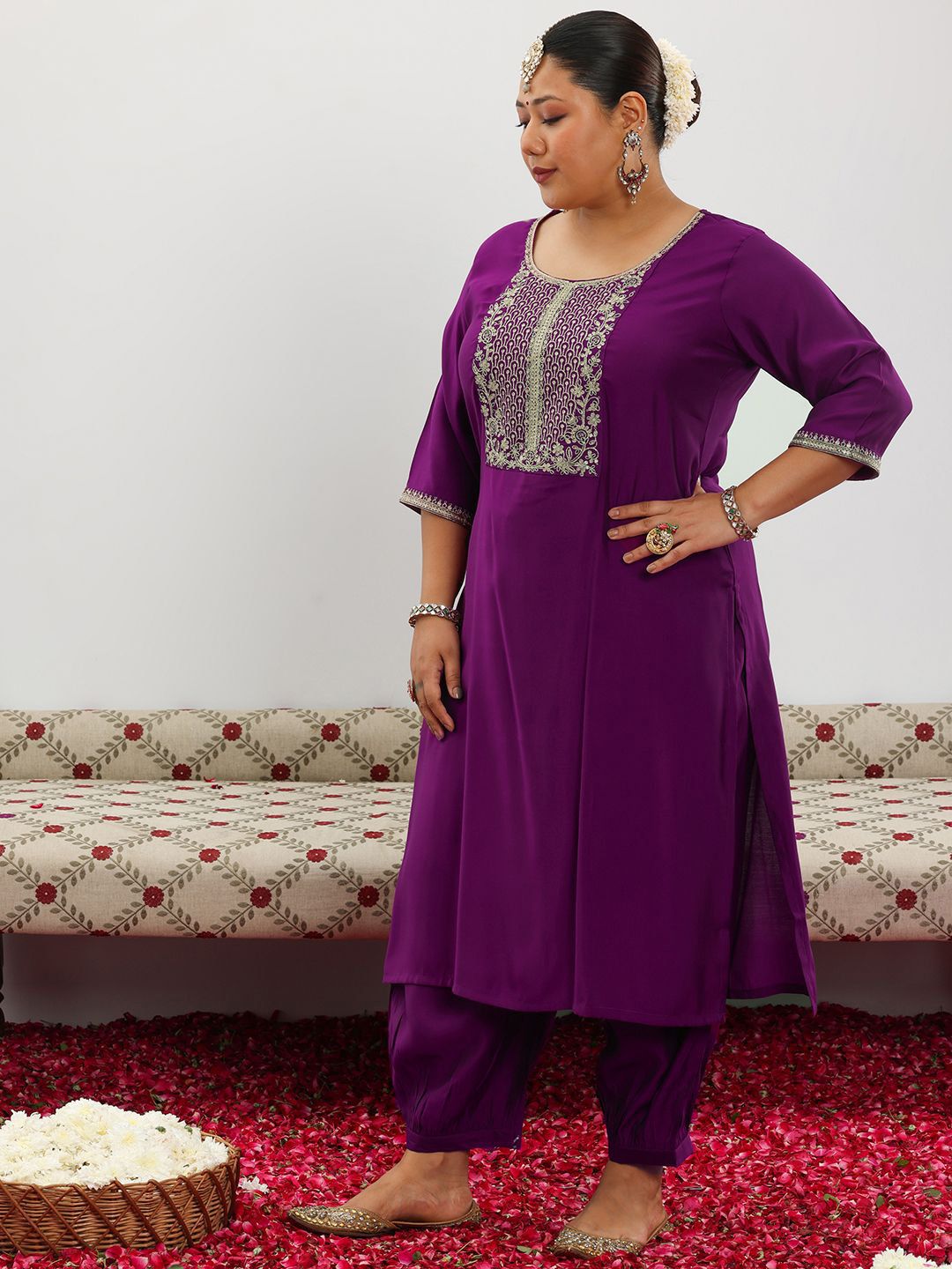Dhiyona Women's Plus Size Floral Yoke Design Round Neck Kurta & Salwar With Dupatta