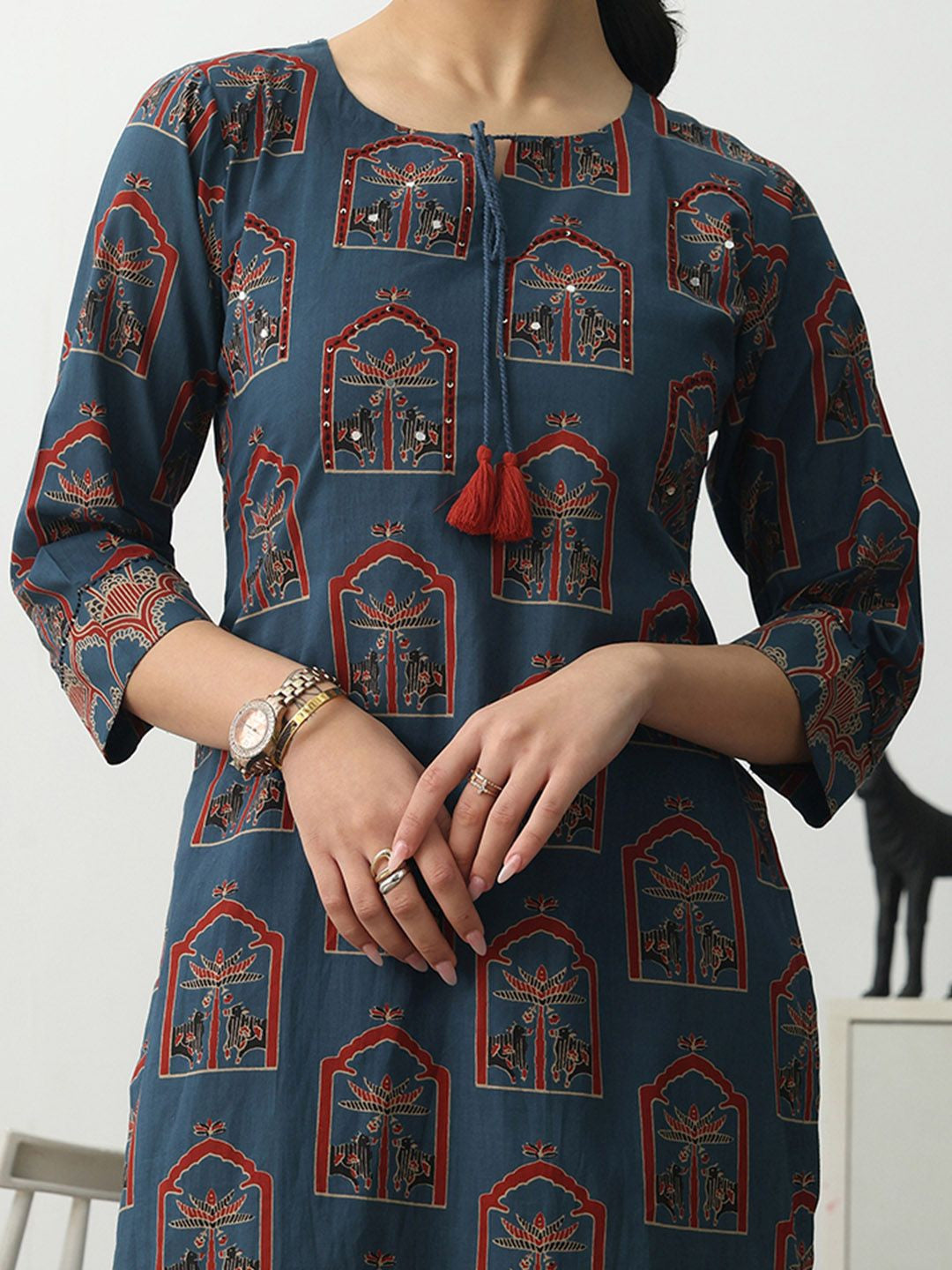 Women Ethnic Motifs Printed Regular Kurta with Trousers