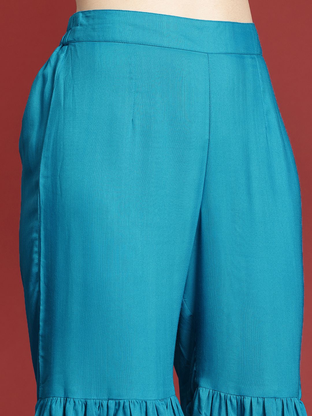 Dhiyona AN Ethnic Motifs Embroidered Kurta with Sharara
