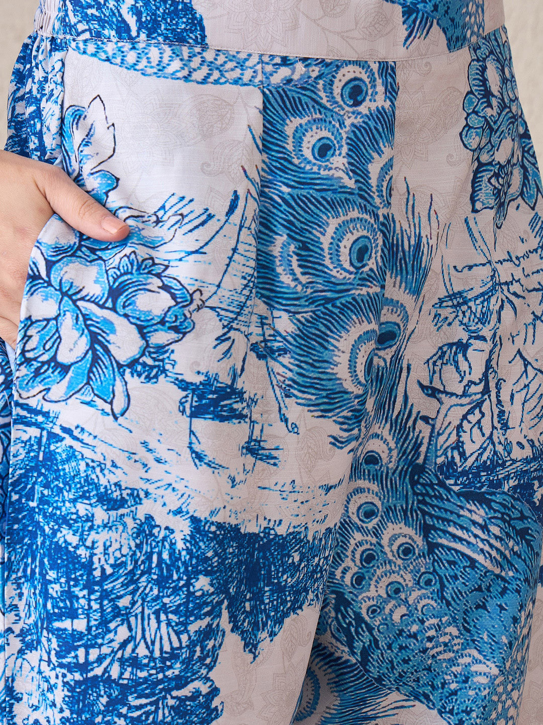 Floral Printed V-Neck Straight Kurta With Trouser